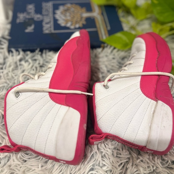Jordan 12 Retro Kids Pink and White Sneakers - Picture 7 of 12
